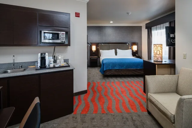 جناح بسرير كينج، Holiday Inn Express Hotel Suites Santa Clara 3/5