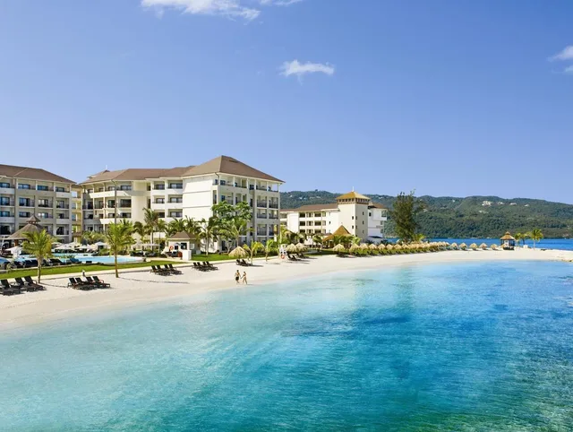 جناح كلوب، Secrets Wild Orchid Montego Bay - Adults Only 1/2