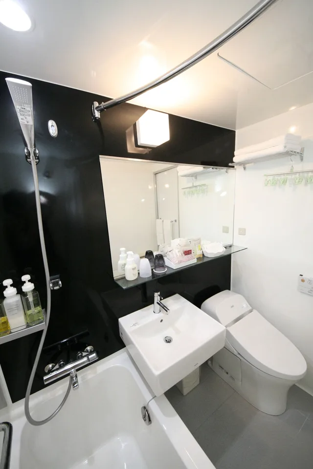 Superior, Twin Beds, City View, East Wing، Hotel Miyahira 2/2