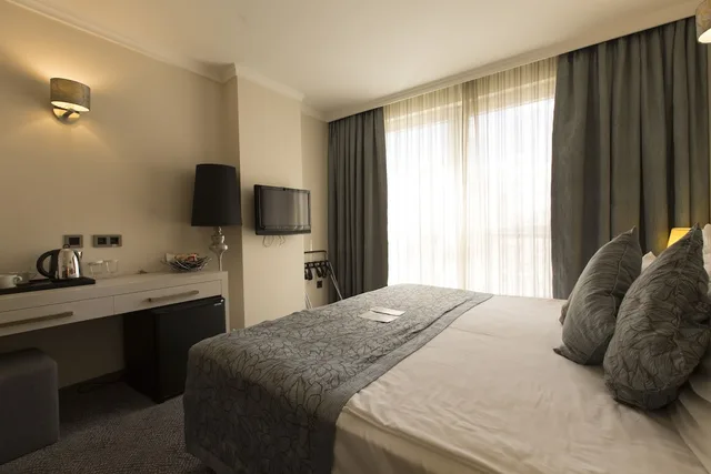 غرفة قياسية بسرير مزدوج، Koza Suite Hotel 6/8
