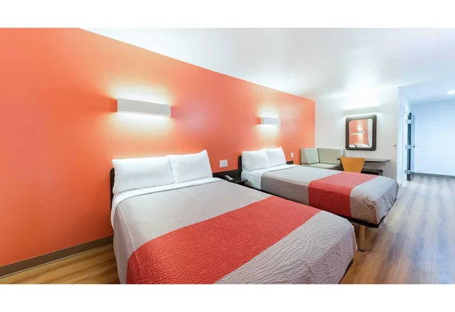 غرفة رباعية بسريرين مزدوجين للمدخنين، Motel6 Fort Worth, TX - North - Saginaw 4/5