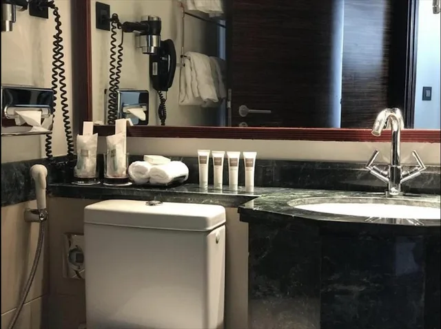 غرفة كلاسيكية رباعية بإطلالة على الحرم، فندق مكة سويس أوتيل(Swissotel Makkah) 5/7