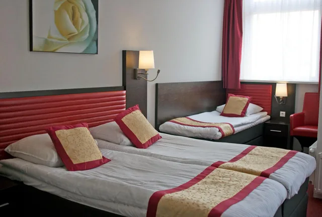 غرفة ثلاثية، Hotel Allure 1/6