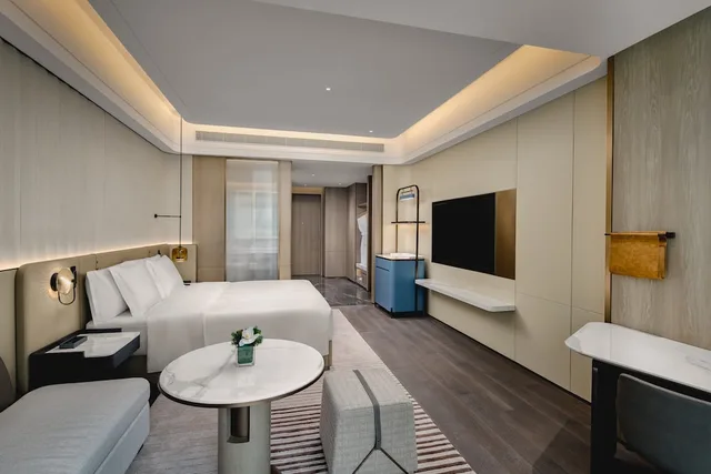 غرفة قياسية بسرير كينج بإطلالة على النهر لذوي الإعاقة، Crowne Plaza Kunshan East by IHG 5/6
