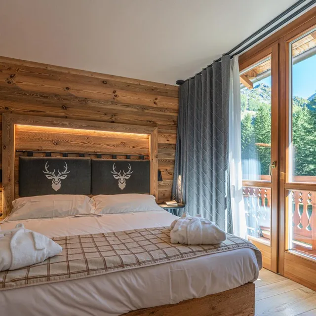 غرفة كبيرة بسرير مزدوج، Hotel Lo Scoiattolo 6/10
