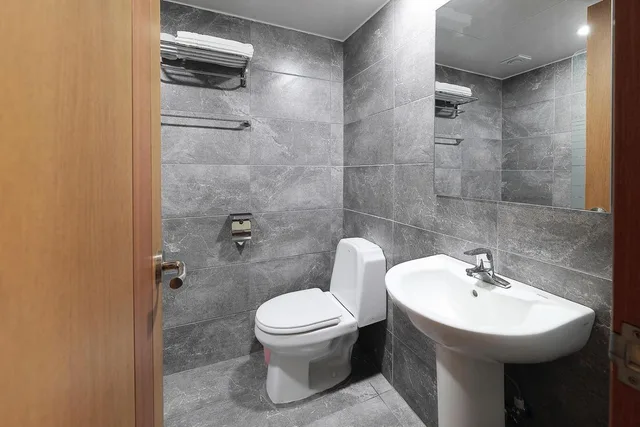 غرفة ديلوكس بإطلالة على الجبل يُسمح فيها بالحيوانات الأليفة، Ocean To You Resort Sokcho Seorak Beach Hotel And Condo 4/5