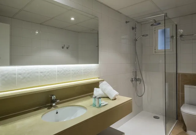 Room, Double or Twin Bed, Sea View, Balcony, Rosamar & Spa 3/3