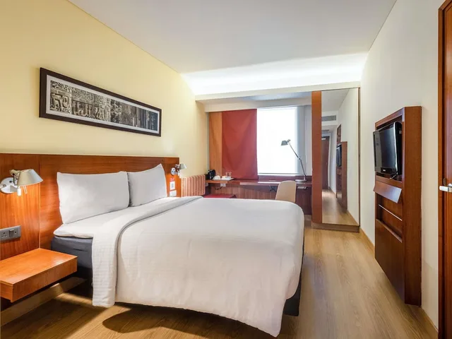 Standard Room Queen Bed with Extra Benefits، Ibis Delhi Airport 7/10