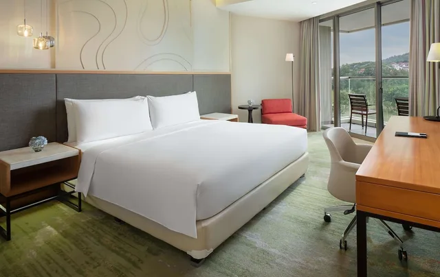 Deluxe, Twin Beds, Golf Course View، Radisson Golf And Convention Center Batam 3/10
