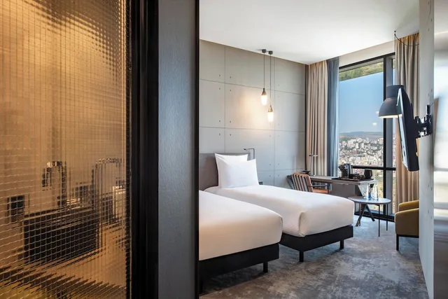 غرفة سوبيريور بسريرين منفصلين، Pullman Tbilisi Axis Towers 4/8