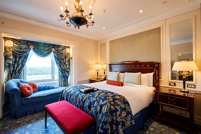 1 Bedroom, River, Suite, Double Bed، Fairmont Grand Hotel Kyiv 1/1
