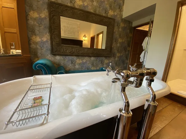 Tapestry, Historical, Suite، Great Fosters 5/10
