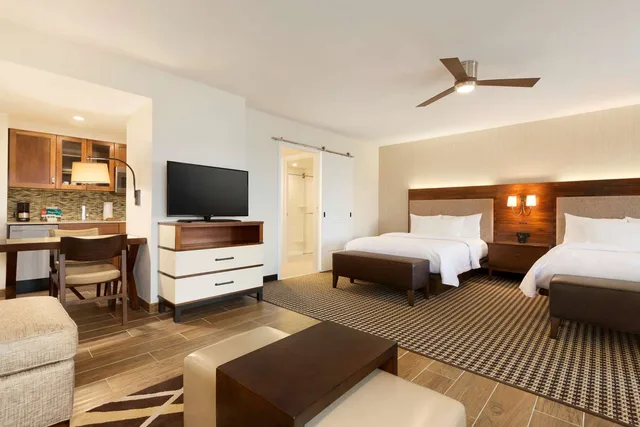 جناح استوديو بسريرين كوين لذوي الإعاقة، Homewood Suites By Hilton Augusta 1/4
