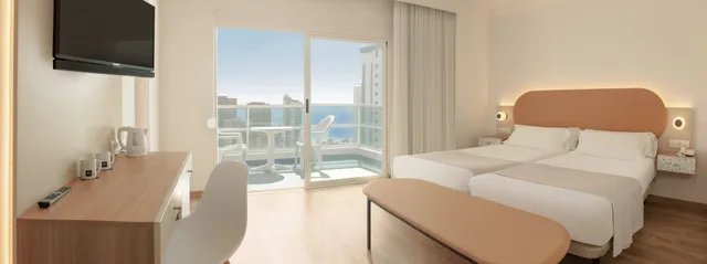 Happy, Family, Twin Beds, Sea View, 2 Sofa, Terrace، Hotel RH Victoria and Spa 1/2