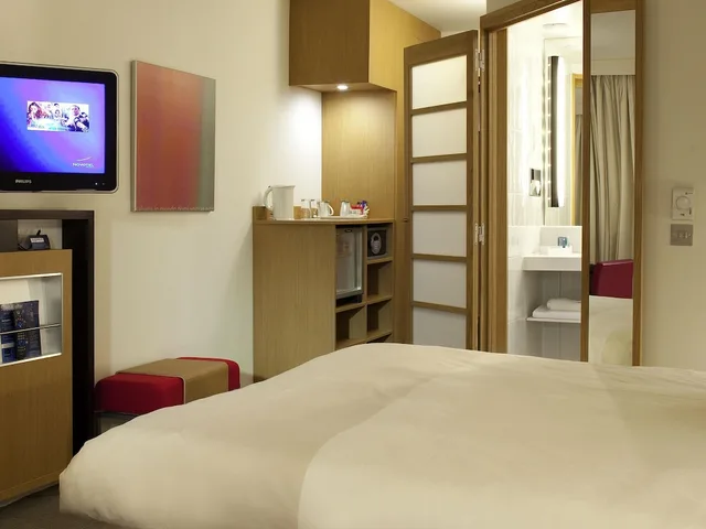 غرفة سوبيريور بسرير كوين، Novotel Liverpool Centre 5/8