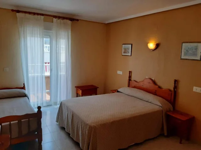 غرفة ثلاثية بسرير فردي، Hotel Cano 3/8