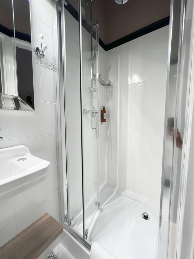 Room, Twin Beds, City View, Hotel Pollera 2/2