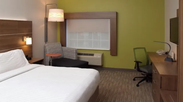 غرفة قياسية بسرير كينج، Holiday Inn Express Mount Pleasant Scottdale 3/4