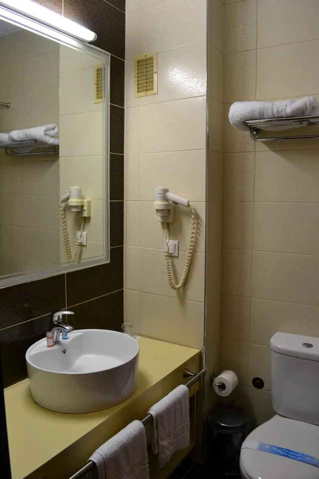 غرفة بسرير مزدوج أو سريرين منفصلين بإطلالة على البحر، Astron Hotel KOS 5/6
