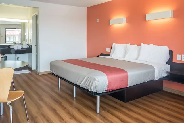 غرفة قياسية بسرير كوين، Motel6 Mesquite, TX - Rodeo - Convention Ctr 1/9