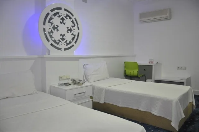 غرفة قياسية بسرير مزدوج، Kar Hotel 4/10
