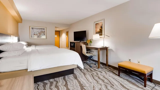 Suite, 2 Queen Beds, River View, Balcony or Patio, Corner، Best Western Plus River Escape Inn & Suites 9/10