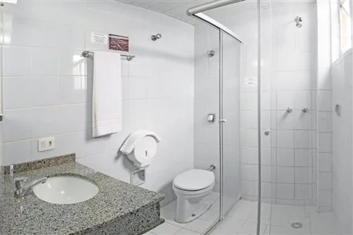 شقة ثلاثية، LIRA HOTEL 1/1
