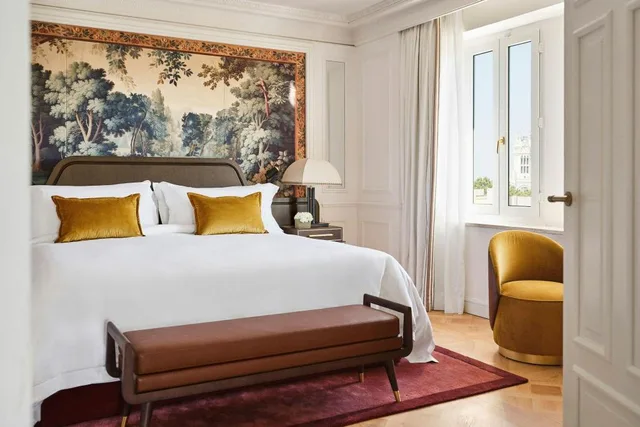 1 Bedroom, Neptuno, Suite, King Bed, Fountain View، The Palace, A Luxury Collection Hotel 3/10