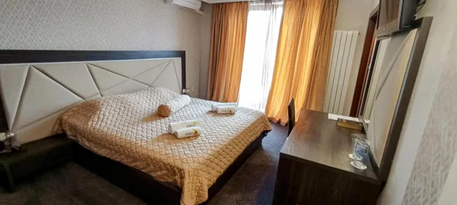 غرفة ديلوكس بسرير كينج بشرفة، Vitosha Tulip Hotel 5/10