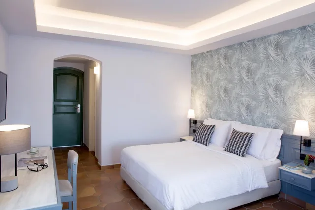 Bungalow Harmony Pool View، Zeus Eretria Resort 1/10