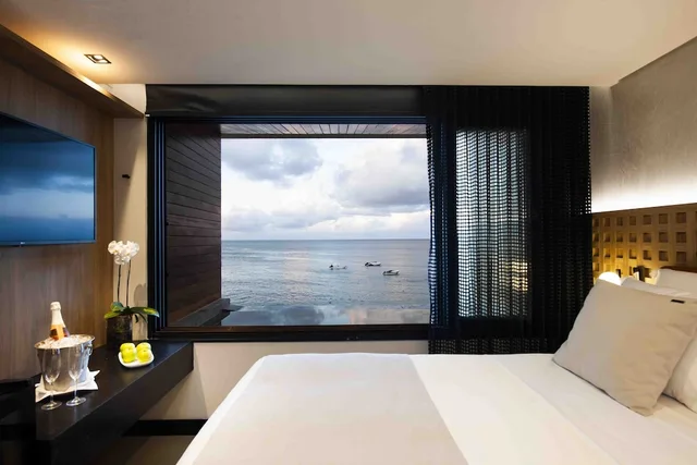 Luxury, Queen Bed, Pool and Sea View، Pousada Antonella 4/8