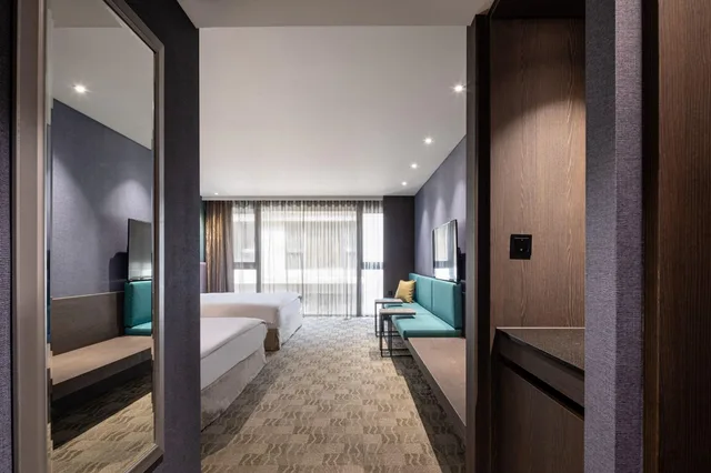 غرفة كلاسيكية عائلية، Lakeshore Hotel 2/2