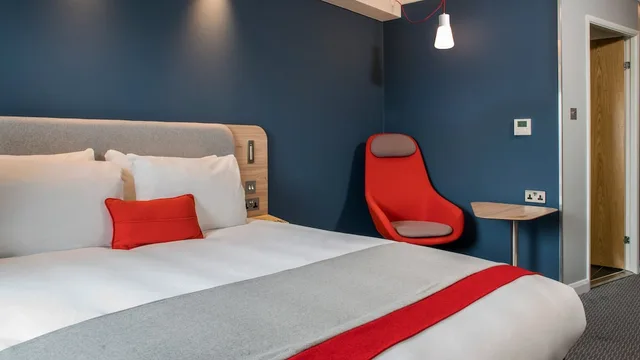 غرفة قياسية بسرير كينج، HOLIDAY INN EXPRESS KASSAM STADIUM 2/6
