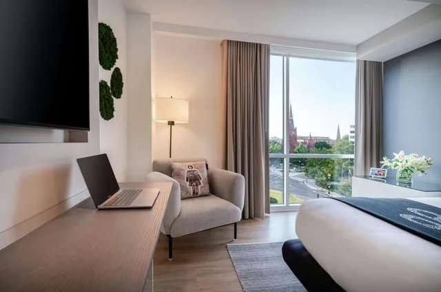 Zena, King Bed, Circle View، Hotel Zena A Viceroy Urban Retreat 1/5