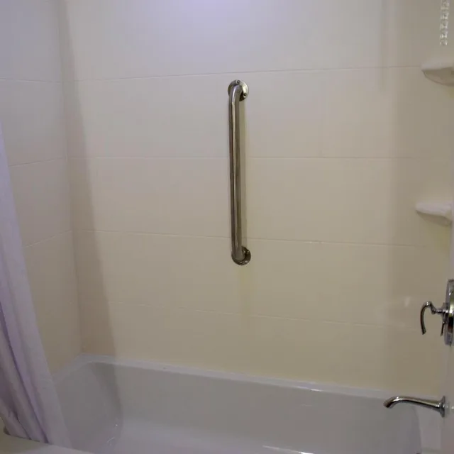 جناح بسرير كوين مع أريكة، Comfort Suites Dunnellon near Rainbow Springs 10/10