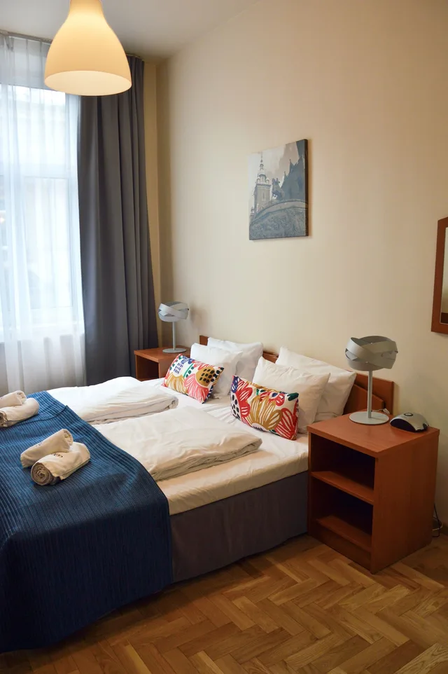 Room, Double Bed, Private Bathroom, Kosmopolita Rooms Apartments Krakow 7/10
