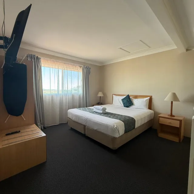 استوديو ديلوكس بسرير كينج، Harbour Sails Motor Inn 2/3