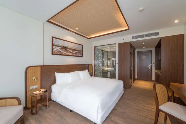 غرفة ديلوكس بسرير كينج بشرفة، Best Western Premier Sonasea Phu Quoc 2/2