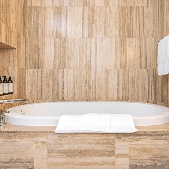 Room, King Bed, Pool View, Balcony, The Seagate Hotel Spa 5/5