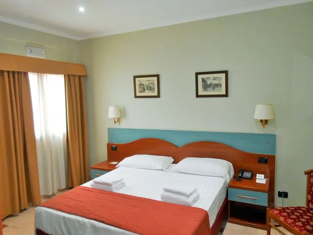 غرفة كلاسيكية بسرير كوين، Hotel Riviera Fiumicino 2/3