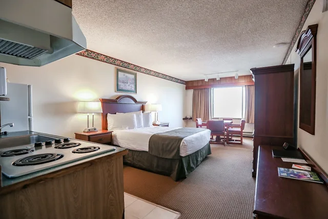 Room, 2 Queen Beds, Ocean Front, Kitchenette، Ebb Tide Oceanfront Inn 4/5