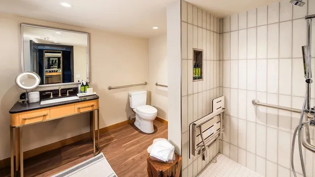 Cliff, Junior Suite, King Bed, Sofa، L Auberge de Sedona 3/3