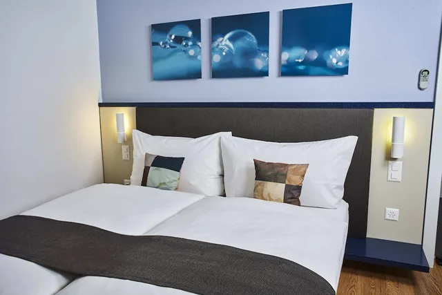 غرفة بسريرين منفصلين، Bristol Hotel Zurich 5/6