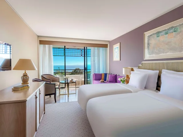 غرفة قياسية بسريرين منفصلين بإطلالة جزئية على البحر، Rixos Downtown Antalya 2/10
