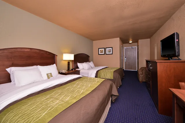 غرفة قياسية بسريرين كوين، Comfort Inn Albert Lea at Trails Travel Center 2/6