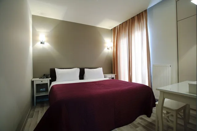 3 Bedrooms, Grand, Suite, 2 Double and Twin Beds، Home Stay Home Sisli 1/8