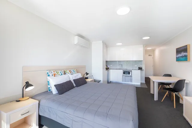 Studio, Apartment, King Bed, The Landmark Nelson Bay 1/9