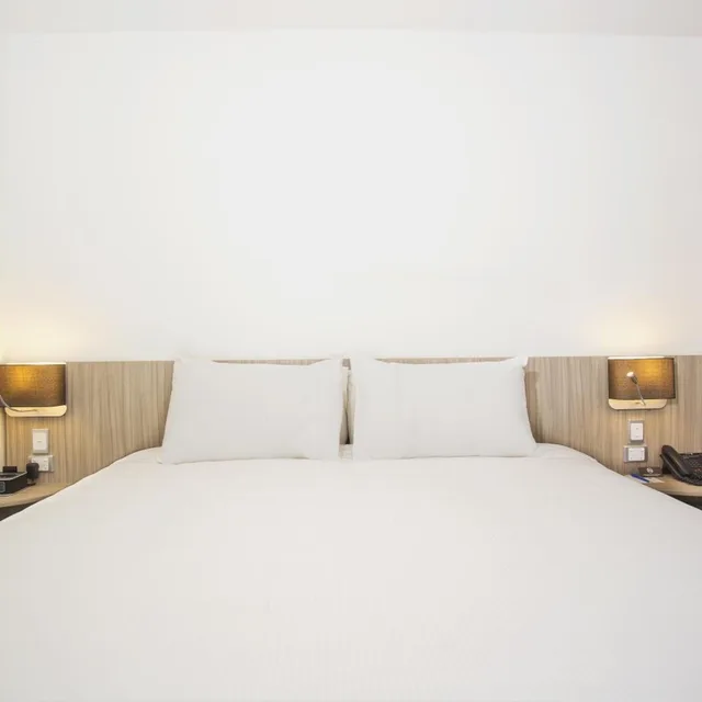 غرفة قياسية بسرير كينج وسرير كوين، Ibis Mackay 5/7