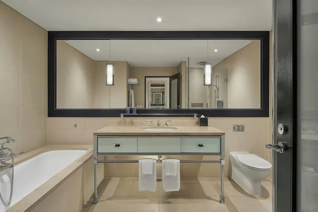 Deluxe, 2 Double Beds, Westin Melbourne 4/7