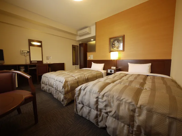 غرفة بسريرين منفصلين للمدخنين، Hotel Route-Inn Isahaya Inter 3/6